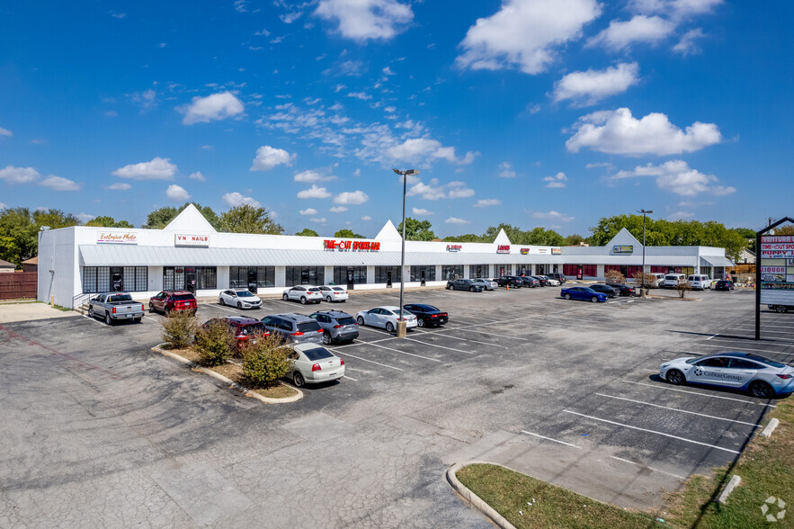 8021 FM 78, San Antonio, TX for lease - Building Photo - Image 2 of 4