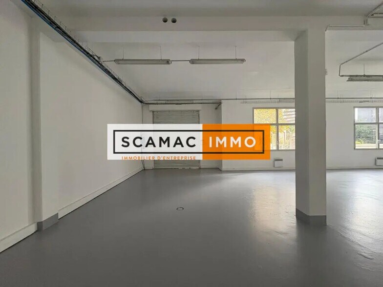 Industrial in Chevilly-Larue for lease - Interior Photo - Image 1 of 15