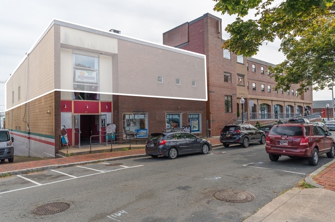 21-23 Main St, Gloucester, MA for lease Interior Photo- Image 1 of 4