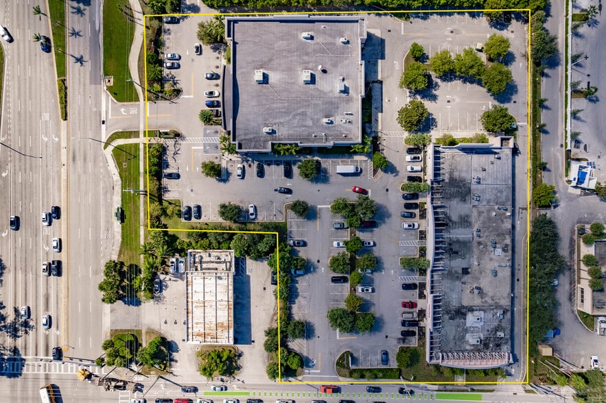 8053 W Oakland Park Blvd, Sunrise, FL for sale - Building Photo - Image 3 of 20