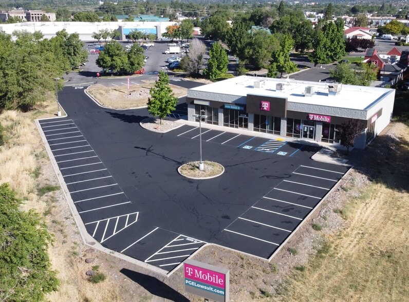 2920 Main St, Susanville, CA for sale - Building Photo - Image 2 of 7