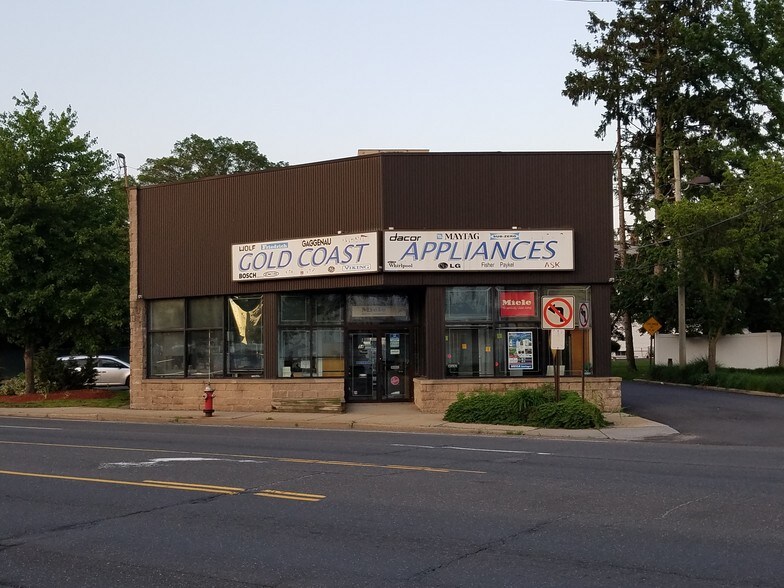 54 Glen Cove Rd, Greenvale, NY for sale - Building Photo - Image 1 of 1