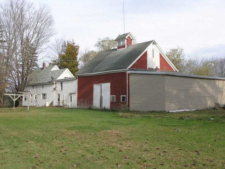 1786 Union St, Bangor, ME 04401