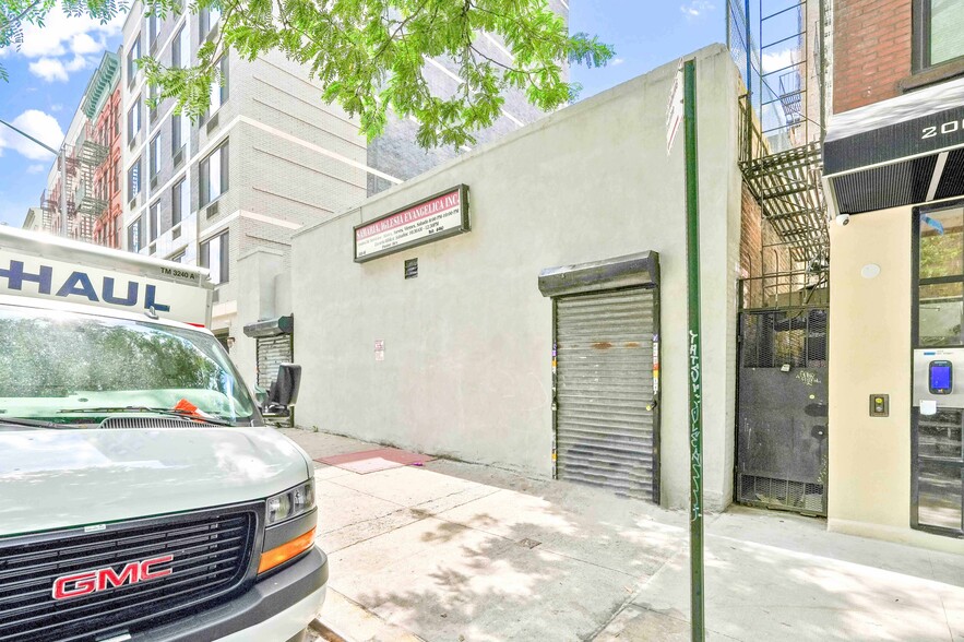 202 E 119th St, New York, NY for sale - Building Photo - Image 3 of 7