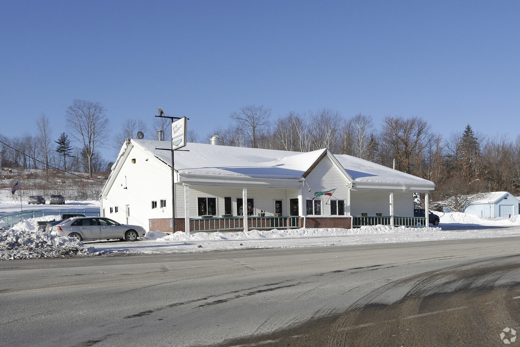 32 Auburn Rd, Turner, ME for sale Primary Photo- Image 1 of 1