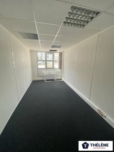 Office in Montpellier for lease - Interior Photo - Image 3 of 4