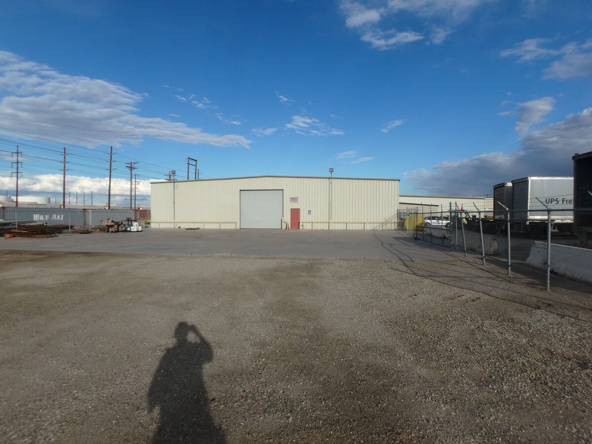 170 W Commercial Ave, El Centro, CA 92243