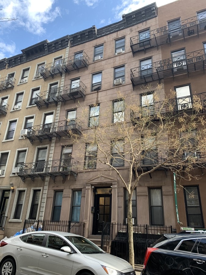 345 E 65th St New York Ny 10065 Loopnet Com