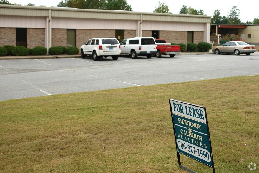 5731 Miller Ct, Columbus, GA for lease - Building Photo - Image 3 of 7