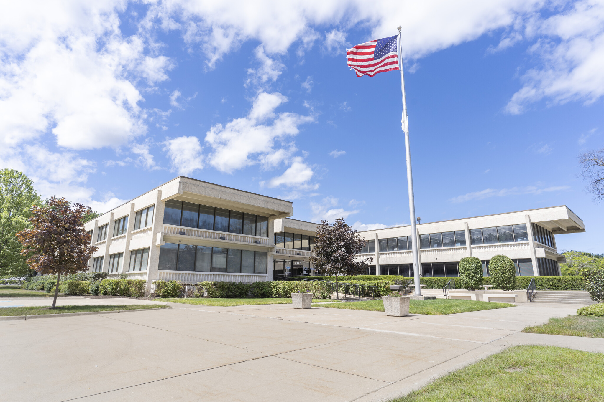 5400-5420 Old Orchard Rd, Skokie, IL for sale Building Photo- Image 1 of 1