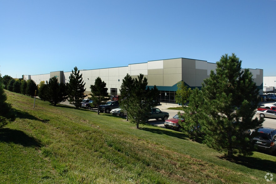 16075 E 32nd Ave, Aurora, CO for lease - Building Photo - Image 2 of 14