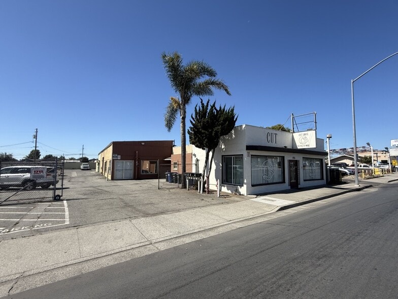1715 Freedom Blvd, Freedom, CA for sale - Building Photo - Image 1 of 13