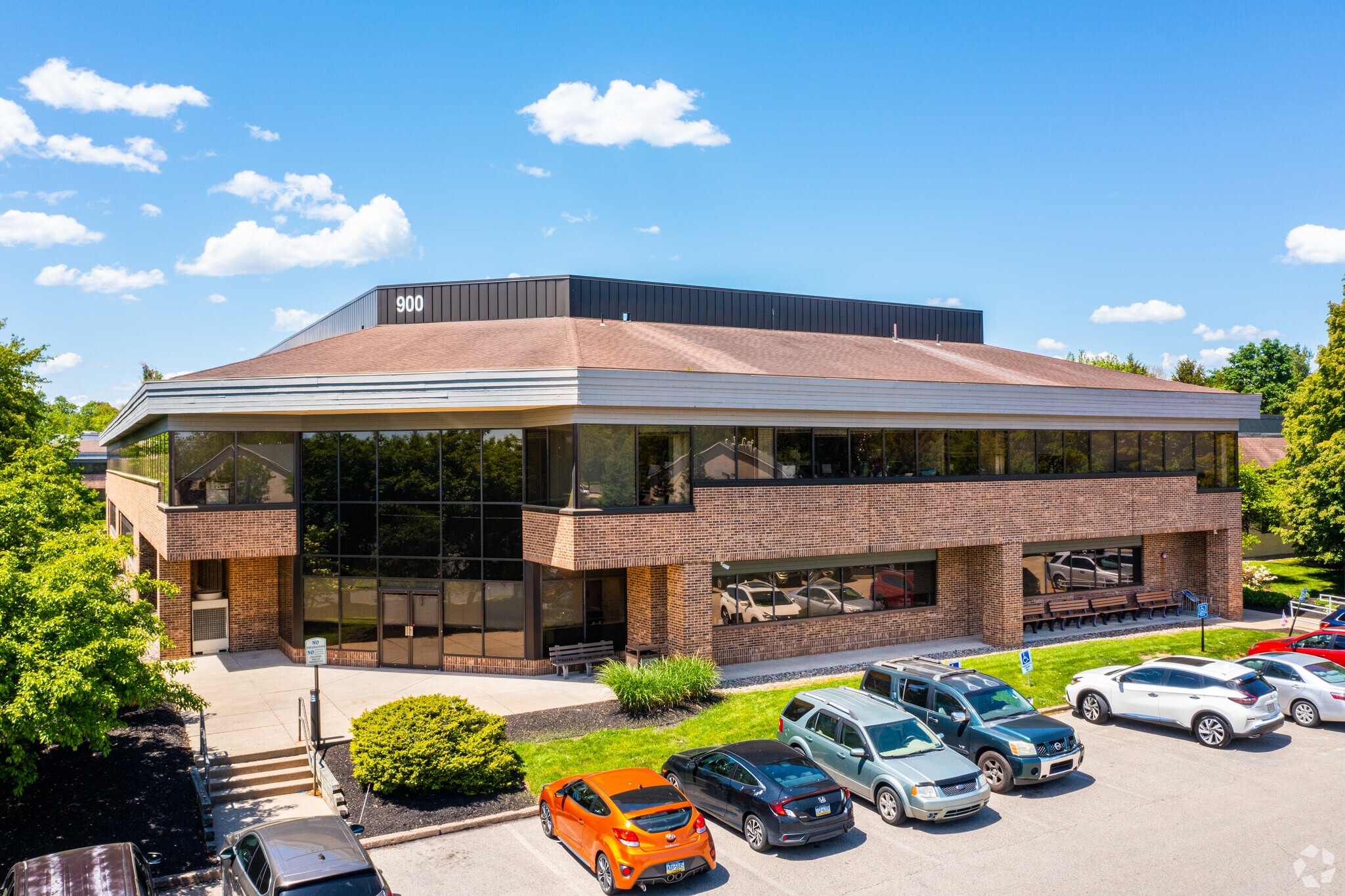 900 Business Center Dr, Horsham Township, PA for lease Building Photo- Image 1 of 7