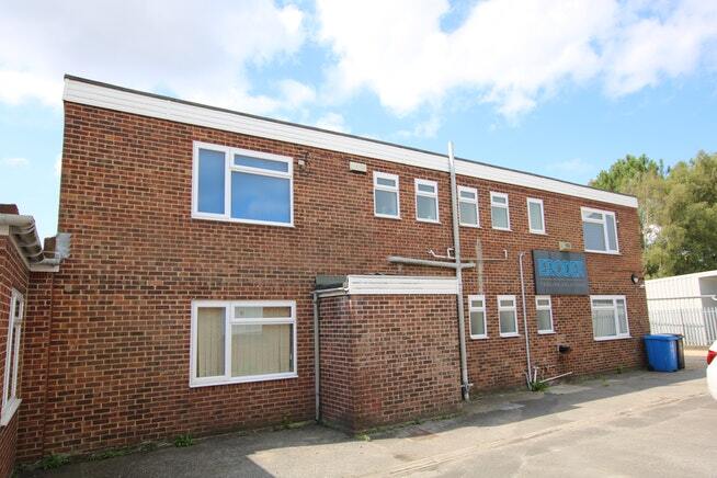 543 Wallisdown Rd, Poole for sale - Building Photo - Image 1 of 1