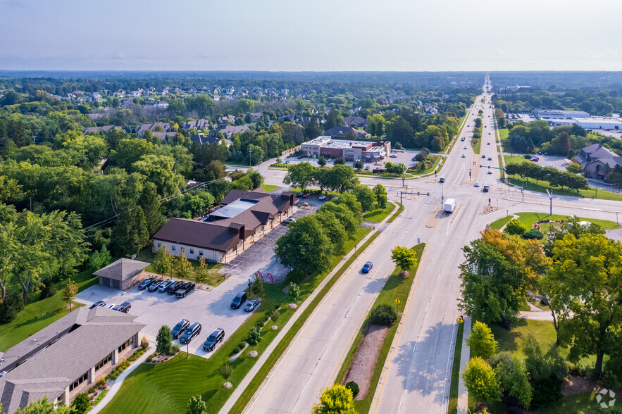 7602 W Mequon Rd, Mequon, WI for lease - Aerial - Image 3 of 23