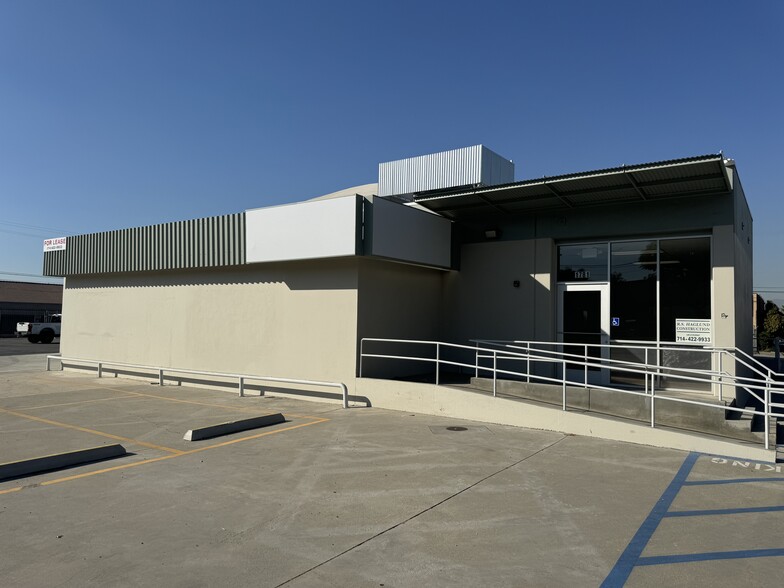 1781 3rd St, Riverside, CA for lease - Building Photo - Image 2 of 15