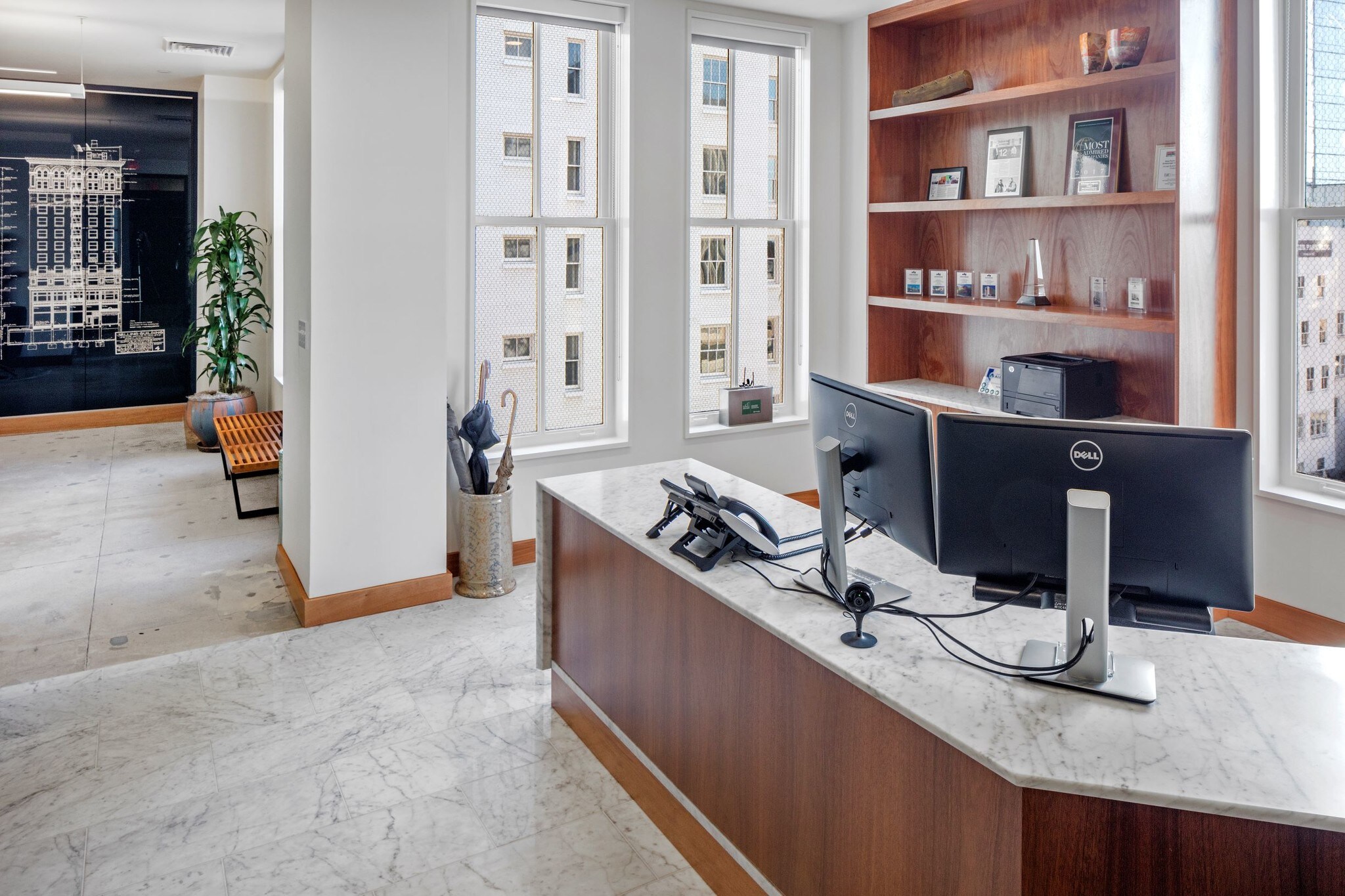 610 SW Alder St, Portland, OR for sale Interior Photo- Image 1 of 1