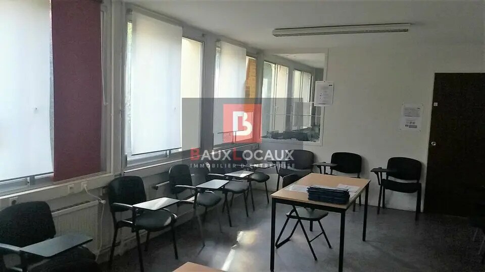 Office in Nîmes for sale Building Photo- Image 1 of 4