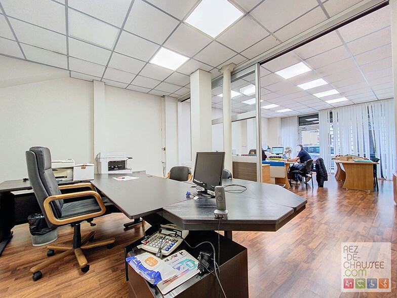 Office in Paris for sale - Interior Photo - Image 1 of 1