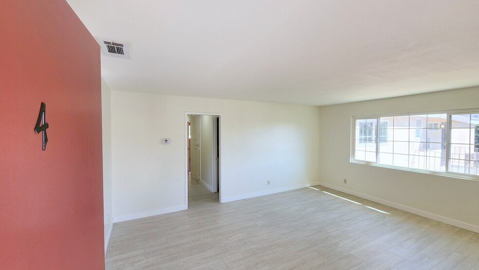 2325 Angela St, Pomona, CA for sale - Interior Photo - Image 2 of 67