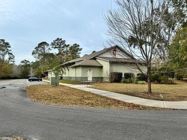 3720 Capital Cir SE, Tallahassee, FL for sale - Primary Photo - Image 1 of 1