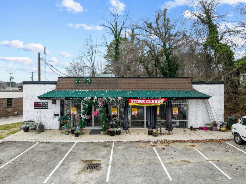 109 E Main St, Jamestown, NC for sale - Primary Photo - Image 1 of 1