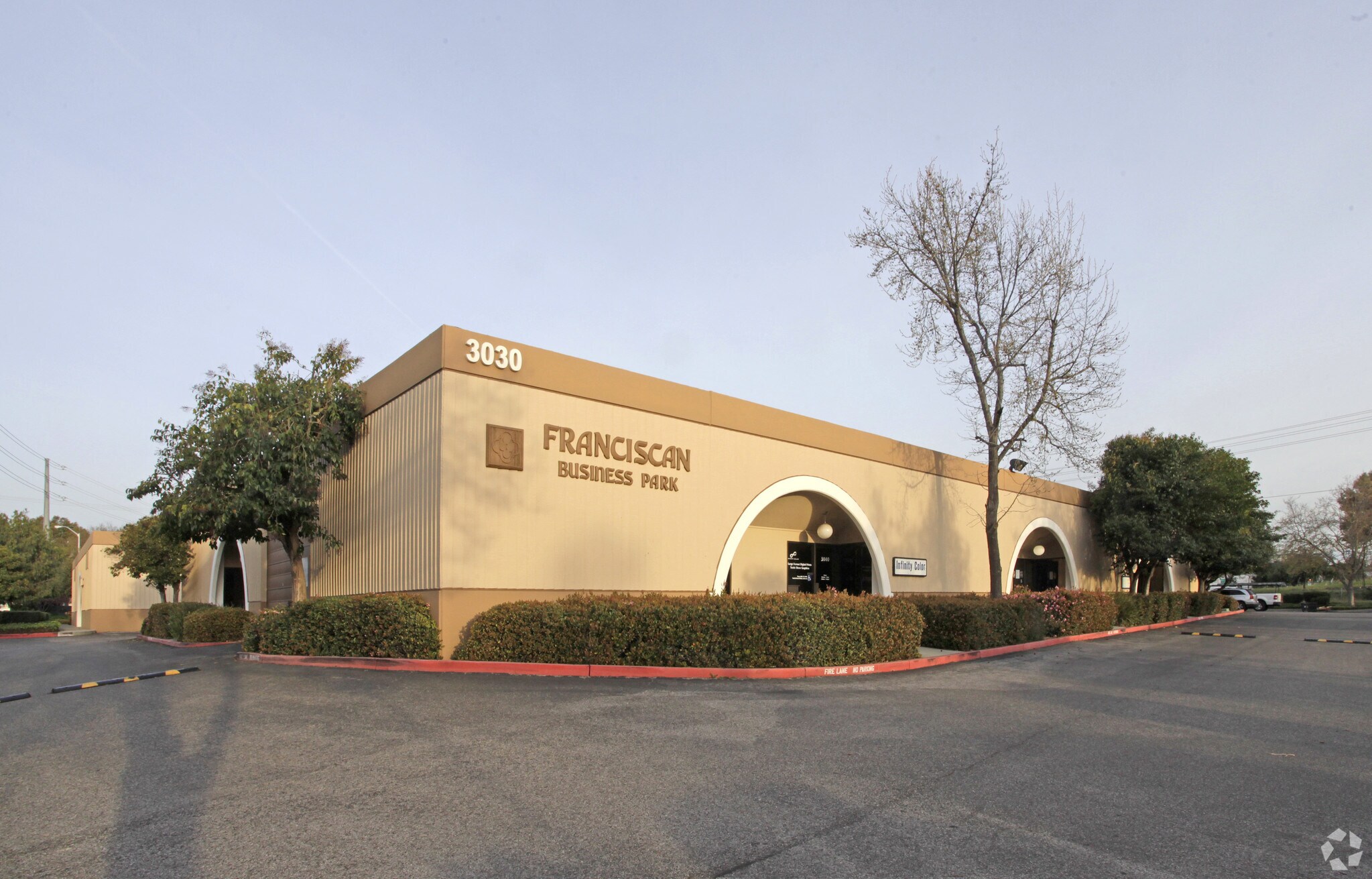3090 Kenneth St Santa Clara Ca 3030-3090 Lawrence Expy, Santa Clara, CA 95051 - Industrial for Lease