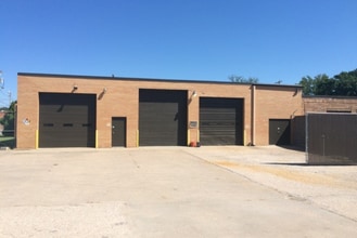 2901 S Kansas St, Wichita, KS for lease Interior Photo- Image 1 of 10