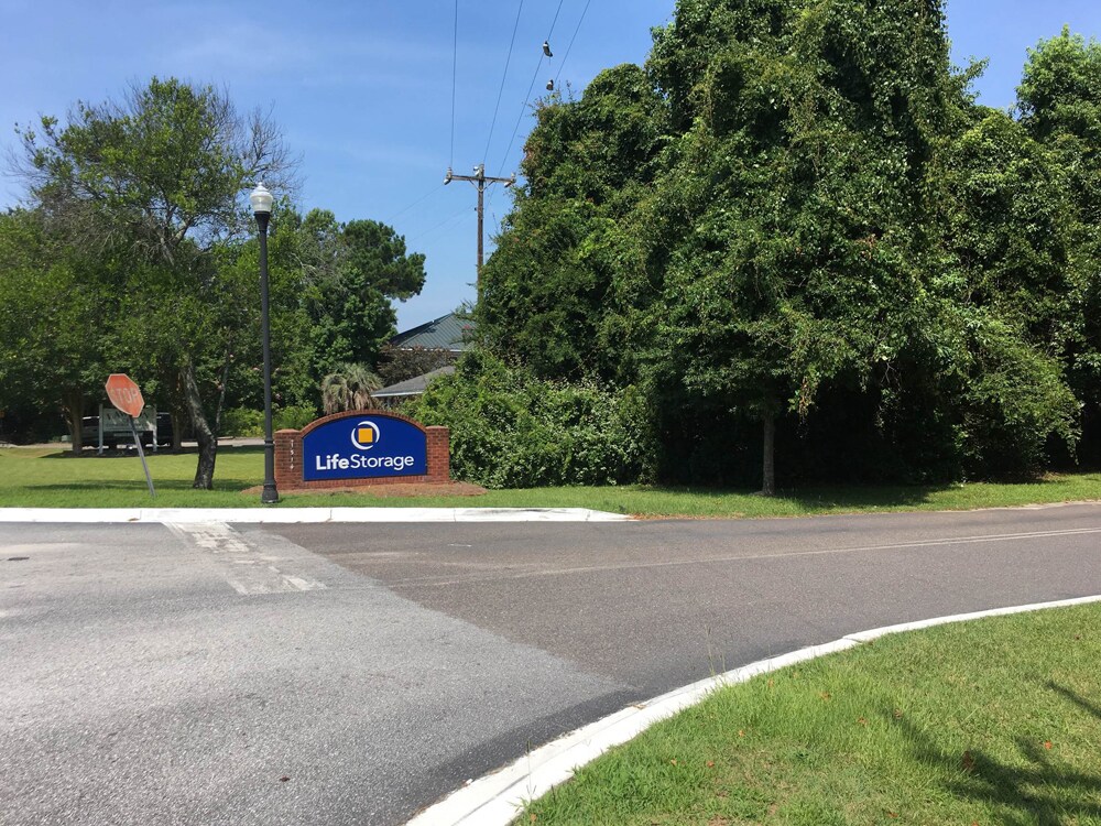 1514 Mathis Ferry Rd, Mount Pleasant, SC 29464 Private Office Suites