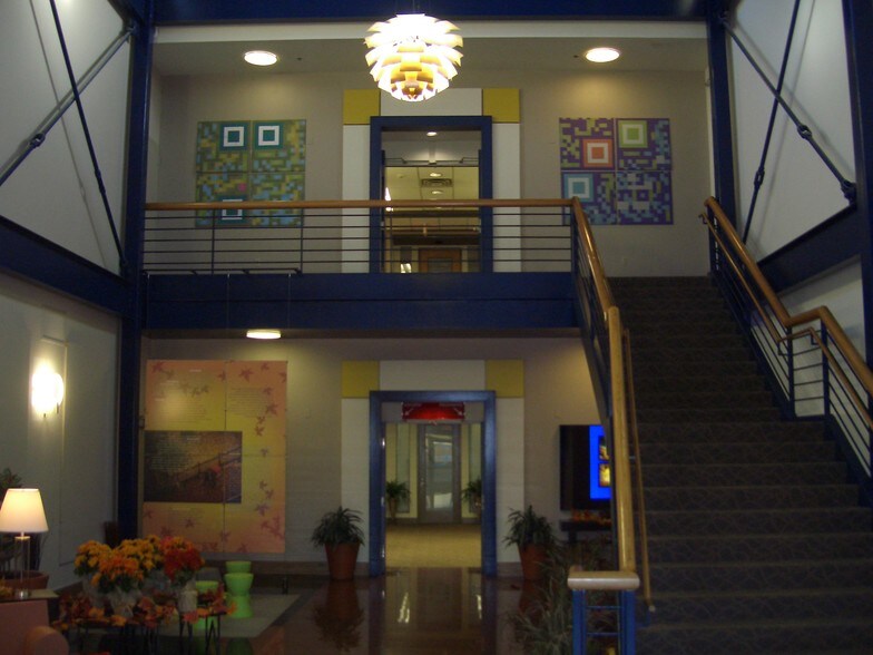 100 Canal Pointe Blvd, Princeton, NJ 08540