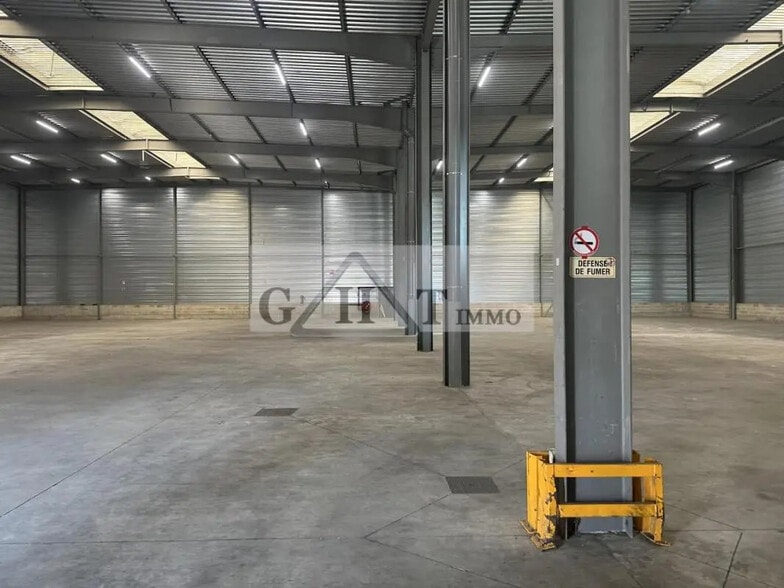 Office in Vitry-sur-Seine for lease - Interior Photo - Image 3 of 4