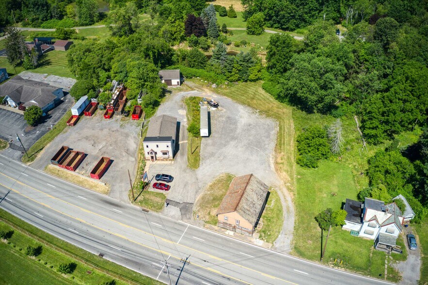 11081110 Pittsburgh Road (Route 8), Valencia, PA 16059