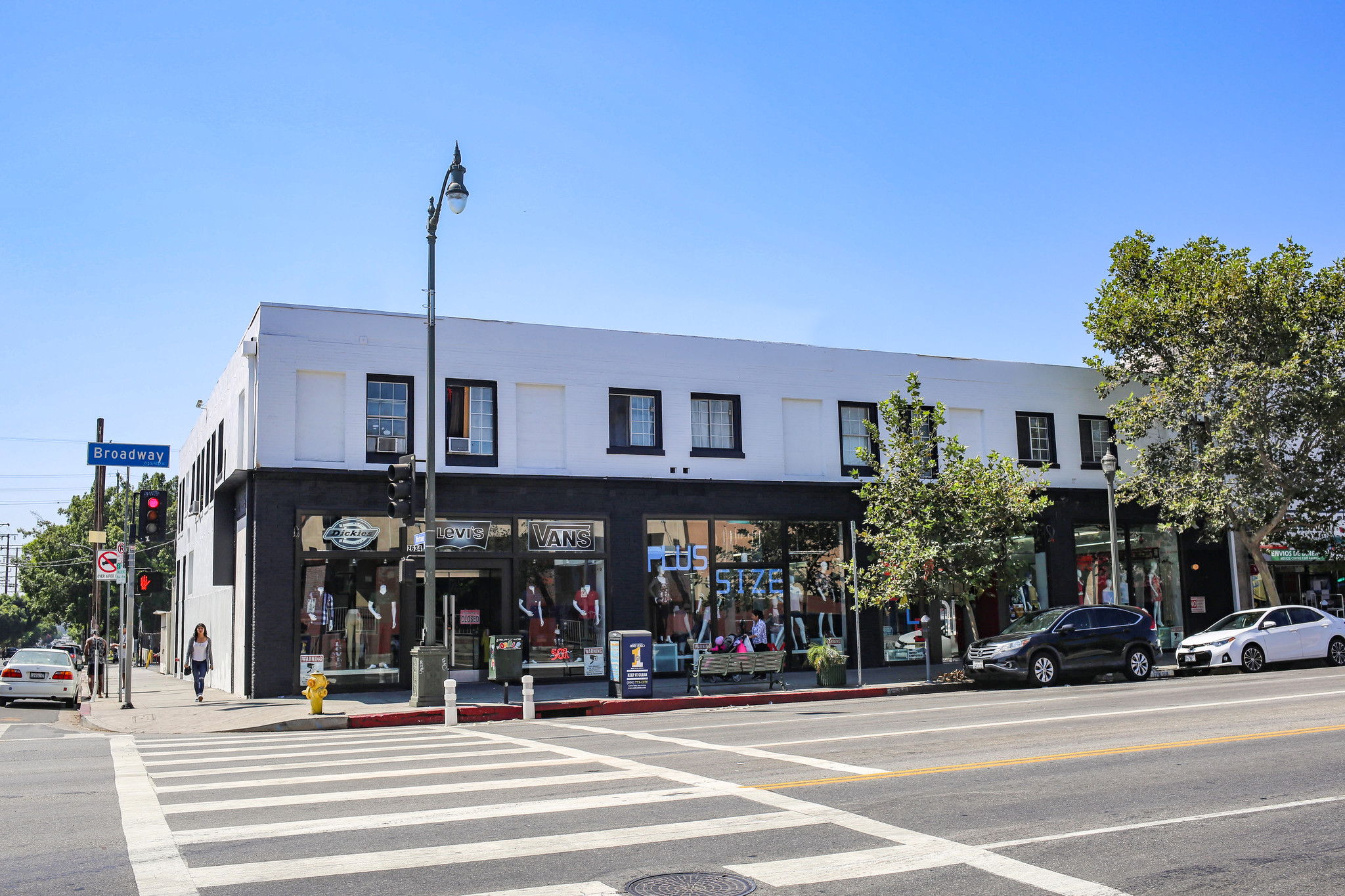 2626-2634 N Broadway, Los Angeles, CA for lease Building Photo- Image 1 of 9