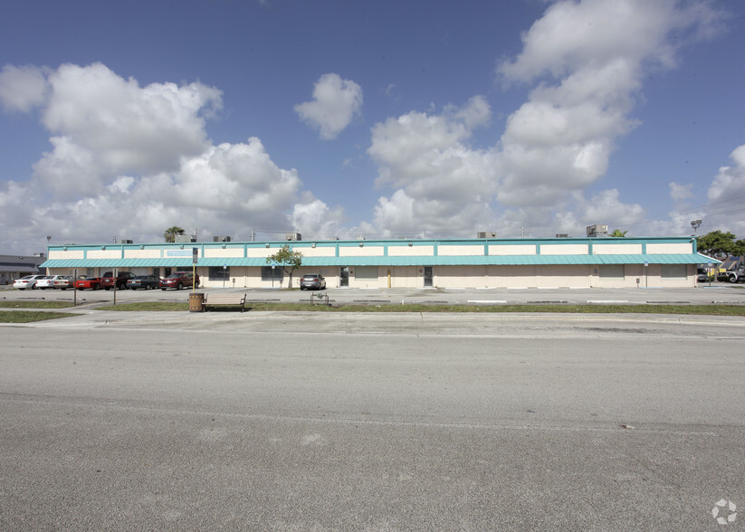 1883 NW 38th Ave, Lauderhill, FL for sale - Building Photo - Image 3 of 27