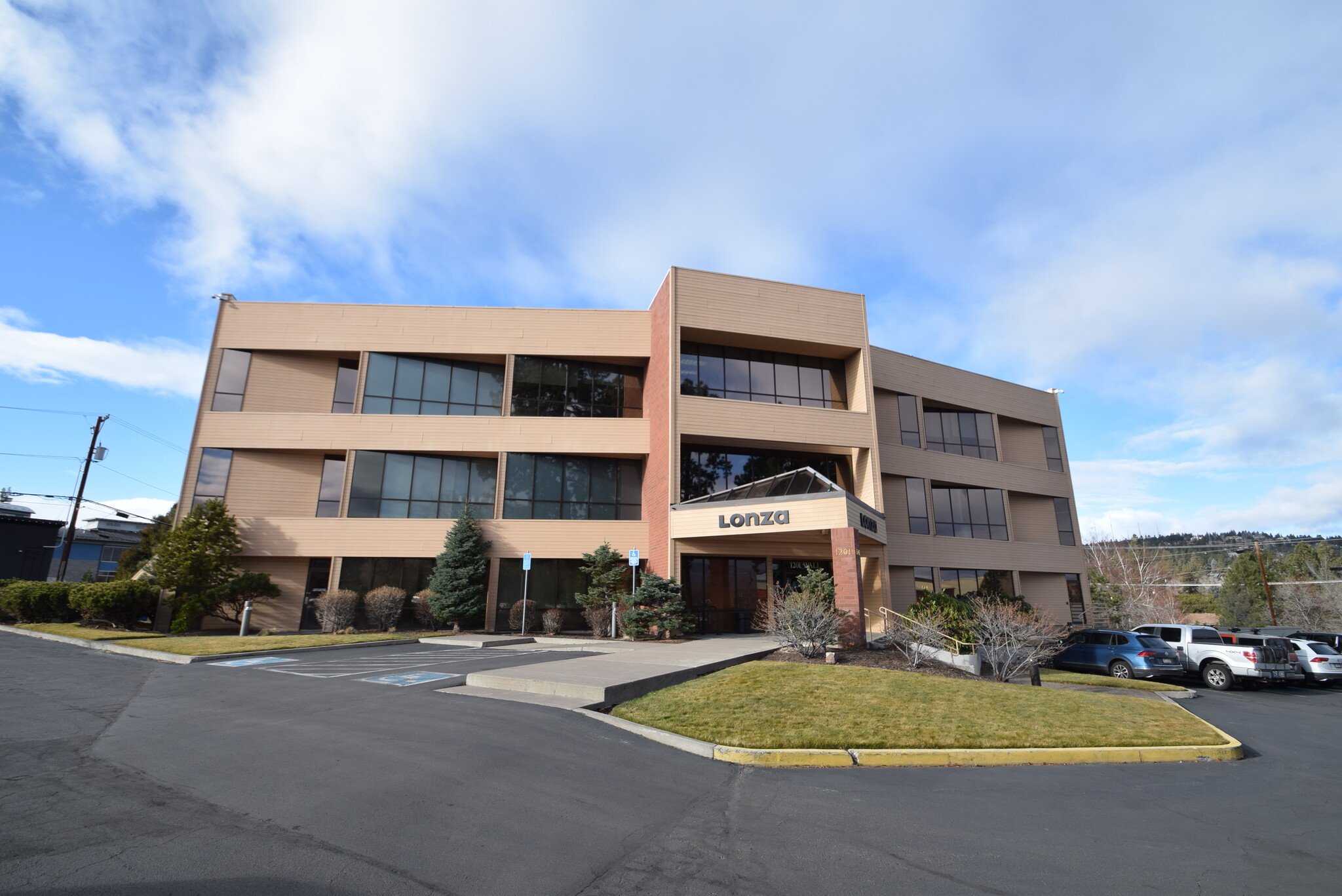 1201 NW Wall St, Bend, OR for lease Building Photo- Image 1 of 5