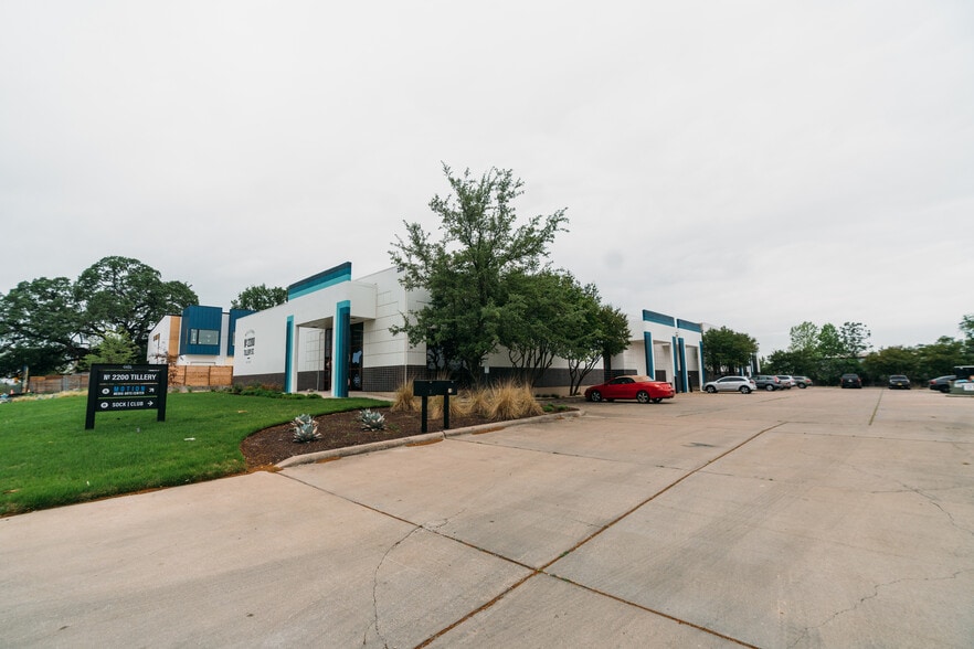 2200 Tillery St, Austin, TX for sale - Building Photo - Image 1 of 1