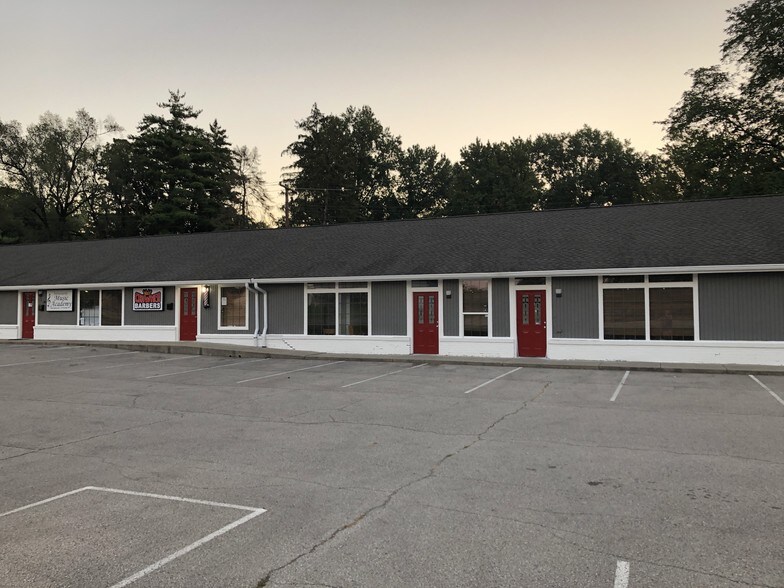 5703 S East St, Indianapolis, IN 46227