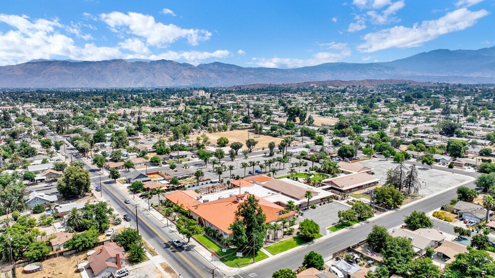 600 E Mayberry Ave, Hemet, CA for sale - Building Photo - Image 1 of 6