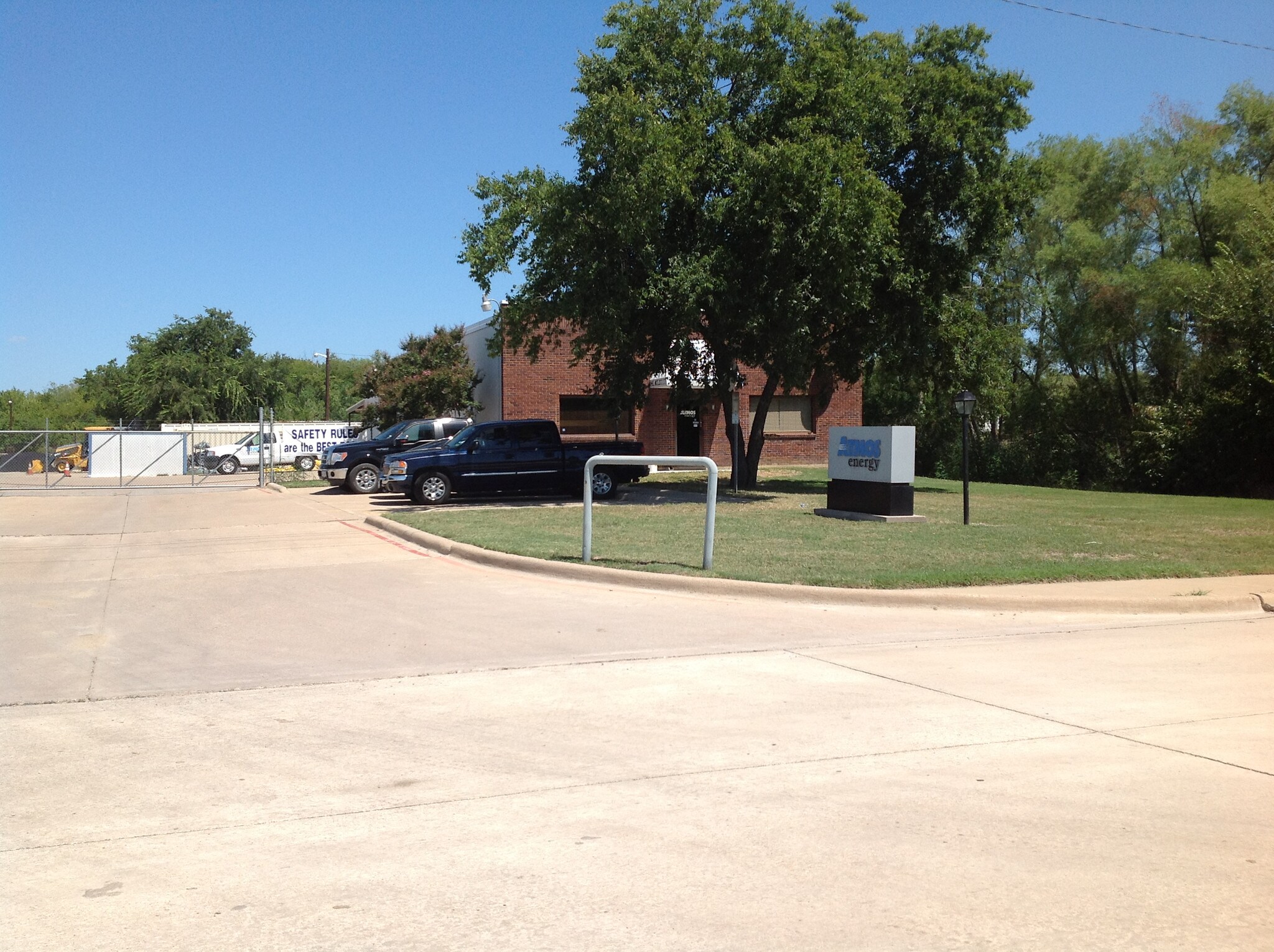 917 E Centre Park Blvd, DeSoto, TX for sale Primary Photo- Image 1 of 1