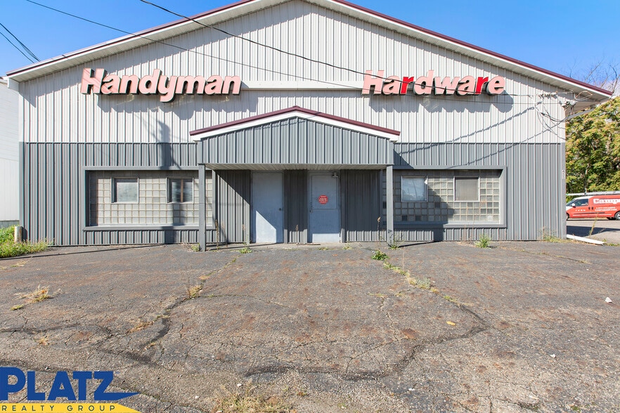 455 Elm Rd NE, Warren, OH for sale - Building Photo - Image 1 of 10