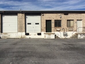 331-348 Robinson Ln, Wilmington, DE for lease Interior Photo- Image 1 of 6
