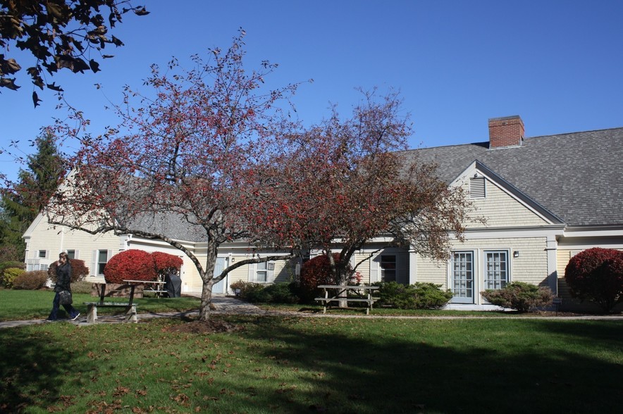 700 Mount Hope Ave, Bangor, ME for sale - Primary Photo - Image 1 of 1