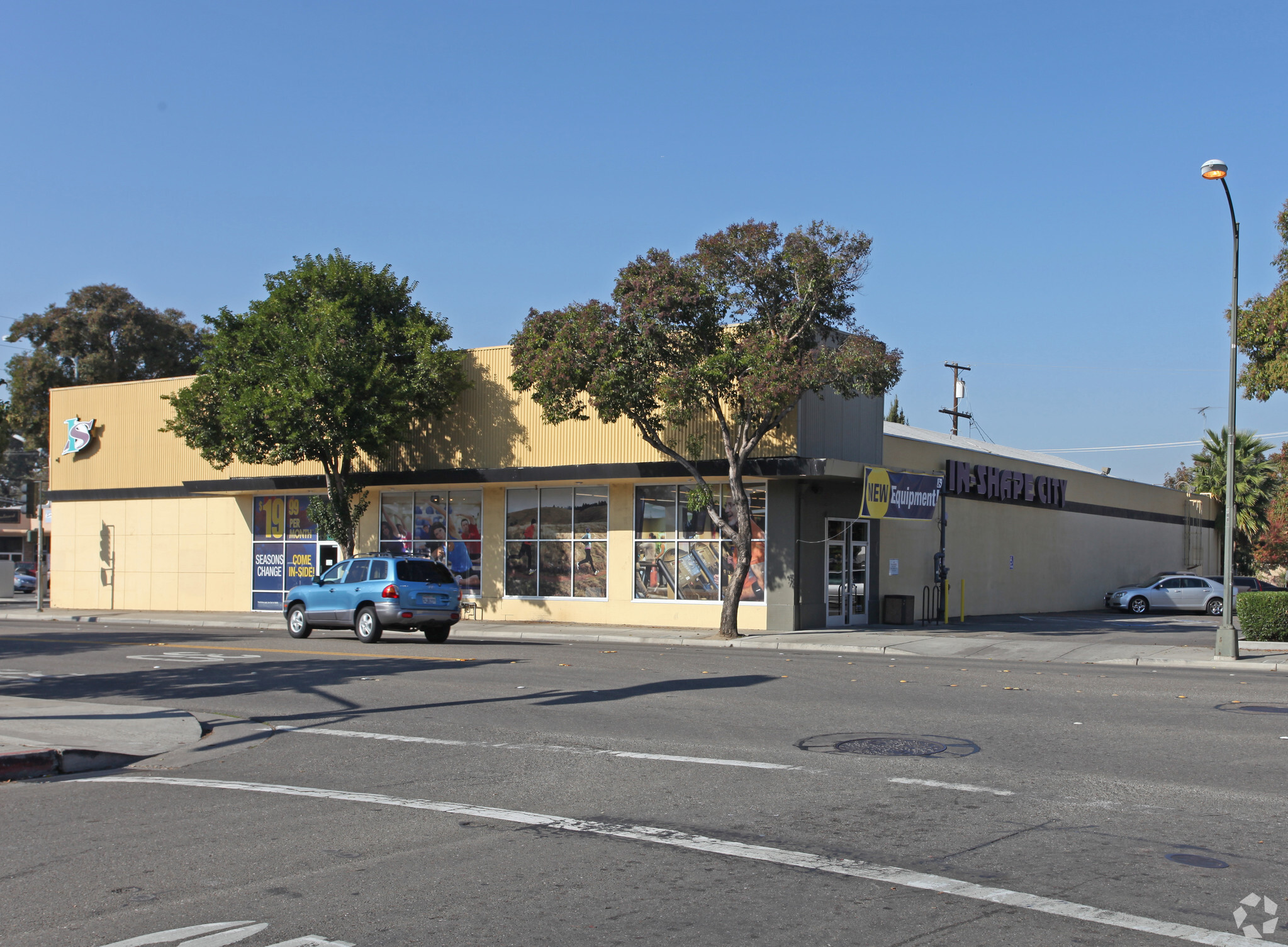 239 W 11th St, Tracy, CA for sale Primary Photo- Image 1 of 1