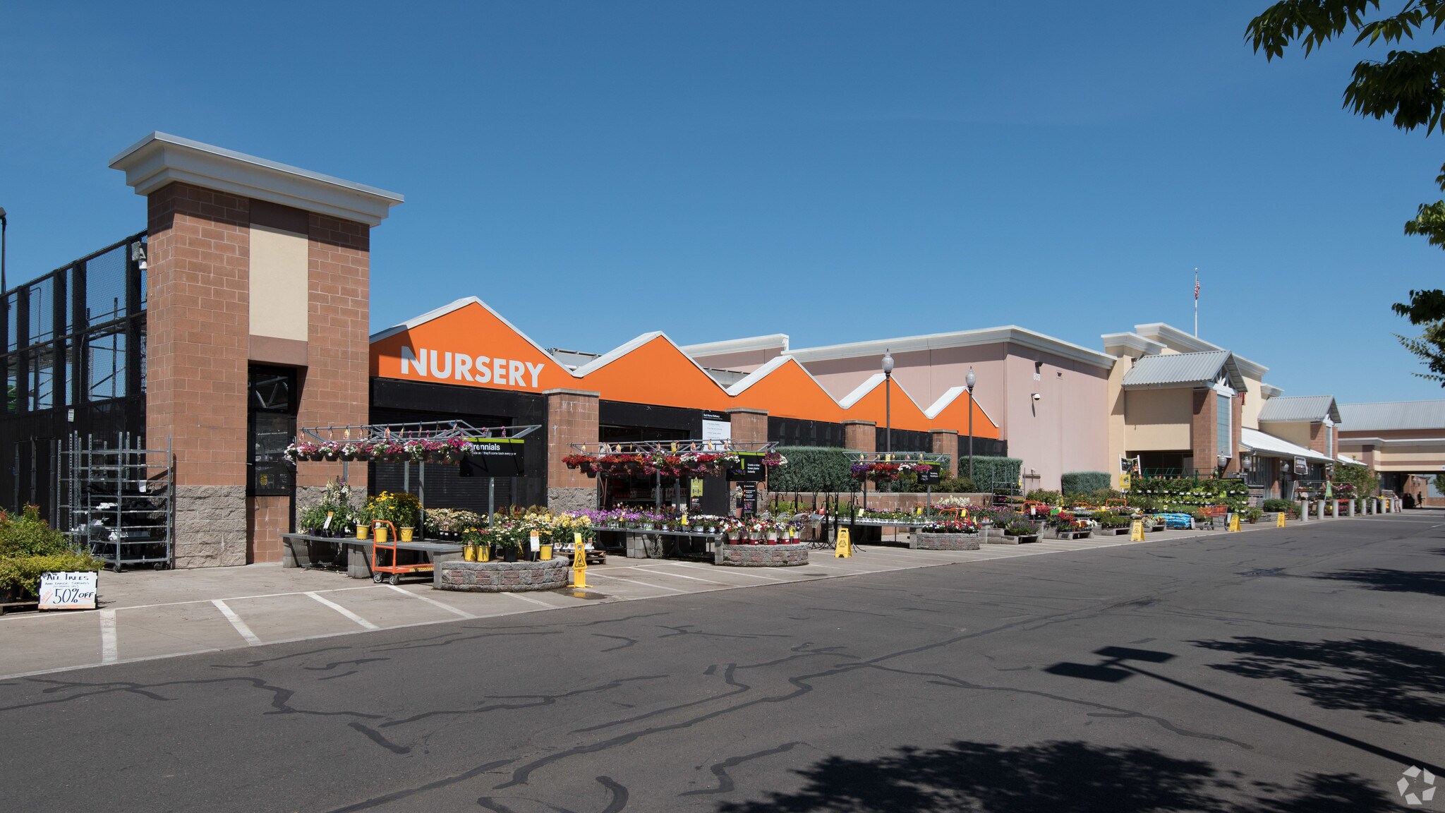 808 Seneca Rd, Eugene, OR for sale Primary Photo- Image 1 of 1