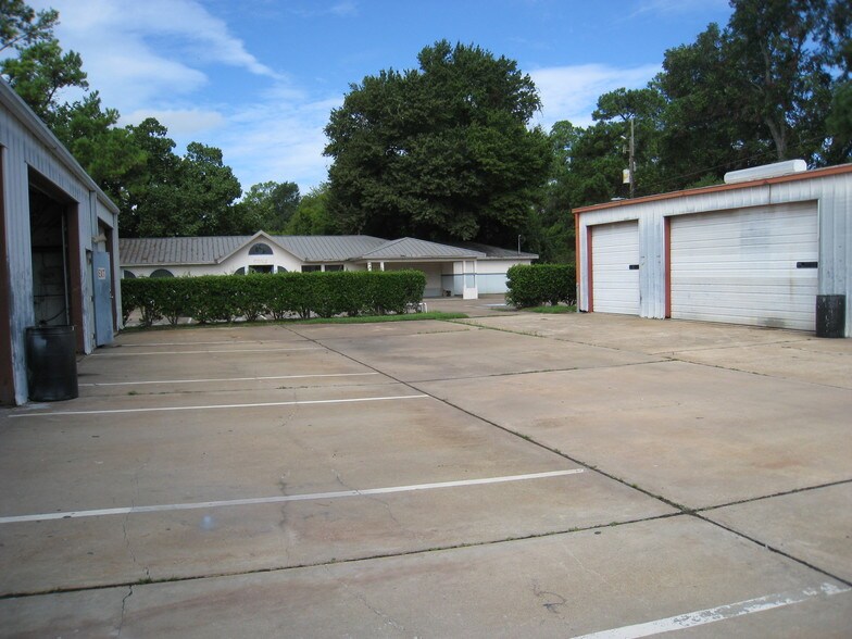 11116 Tower Oaks Blvd Houston Tx 77065 Auto Repair Property For 11116 Tower Oaks Blvd Houston Tx 77065 Auto Repair Property For Lease On Loopnet Com
