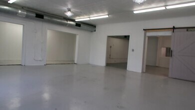 1804 N Main St, Houston, TX for lease - Commercial Listing Video 