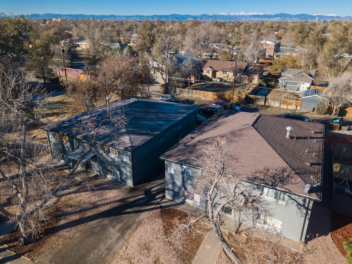 1933 Dallas St, Aurora, CO 80010