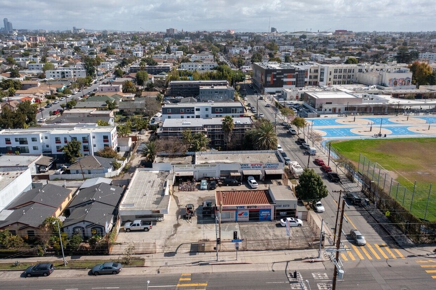 3720 S Western Ave, Los Angeles, CA for sale - Building Photo - Image 3 of 5