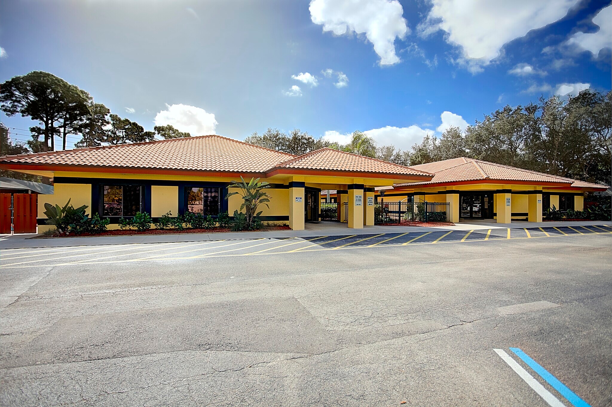 353 Hiatt Dr, Palm Beach Gardens, FL for sale Building Photo- Image 1 of 1