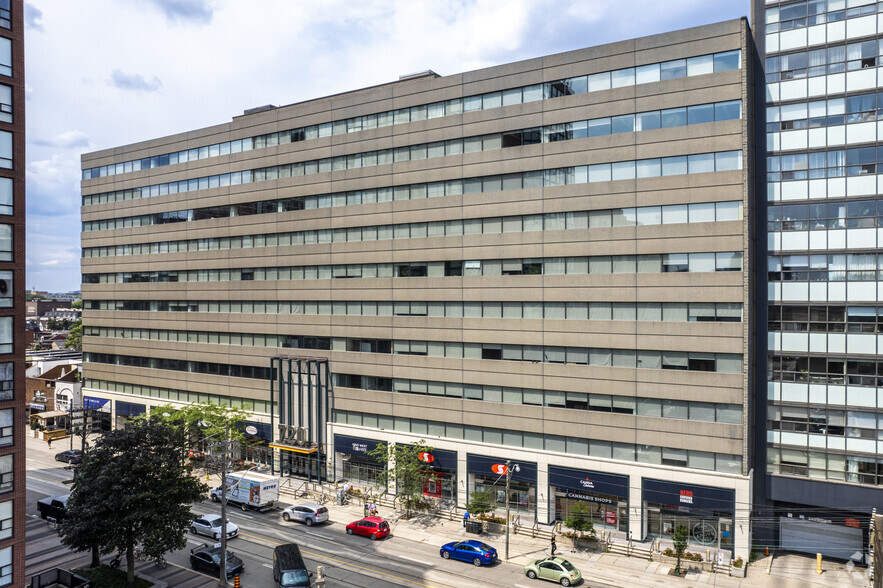 720 King St W, Toronto, ON for lease - Building Photo - Image 1 of 4